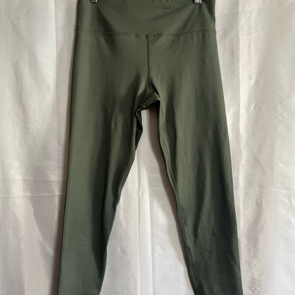 ZYIA Active Textured olive Green Leggings Size 8-10
